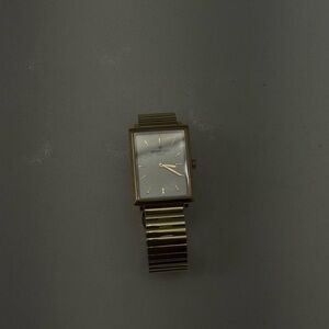 Shinola Gomelsky Shirley Fromer 25mm X 32mm